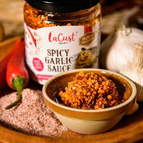 Spicy Garlic Sauce (with Olive Oil) 190g Lacust Singapore Premium